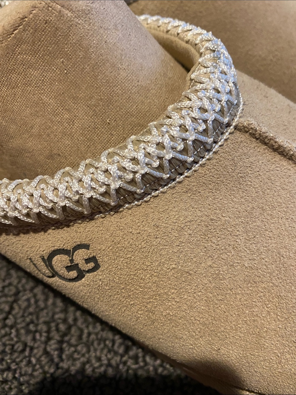 UGG Tasman.    Tan with white Braided Trim - Picture 5 of 9